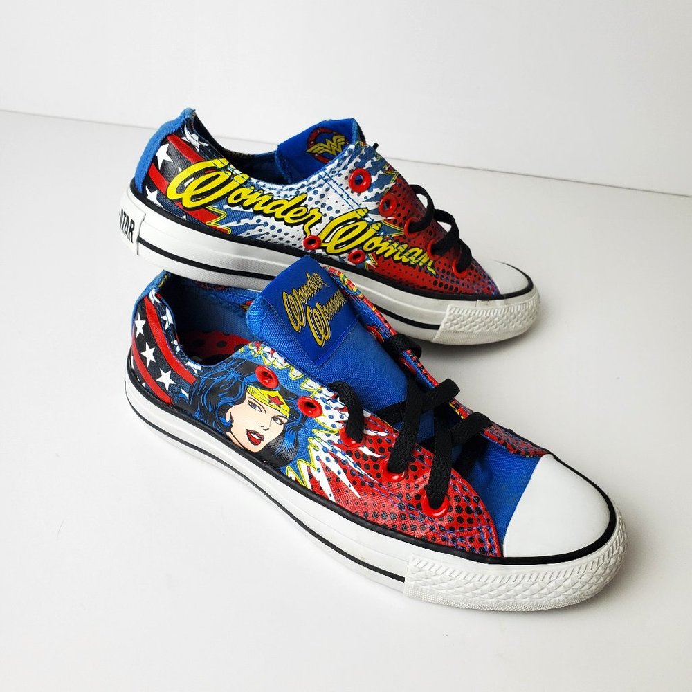 Converse Chuck Taylor DC Comics Wonder Woman Women's Size 6 Low Top Shoes